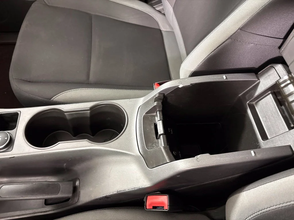 Used 2014 Orange Ford S image 43