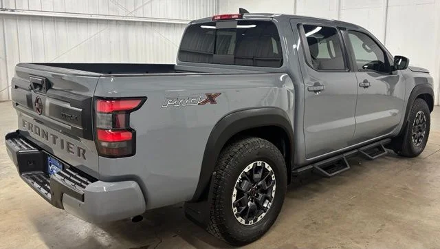 Used 2025 Gray Nissan PRO-X image 6