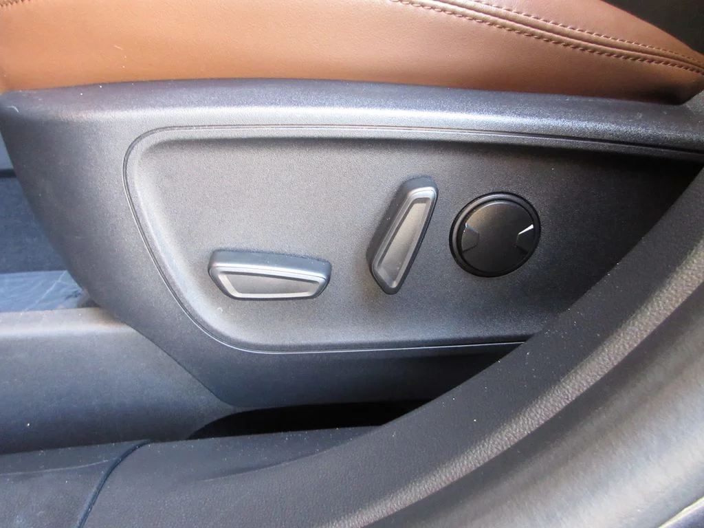 Certified Used 2023 Carbonized Gray Metallic Ford Outer Banks image 12