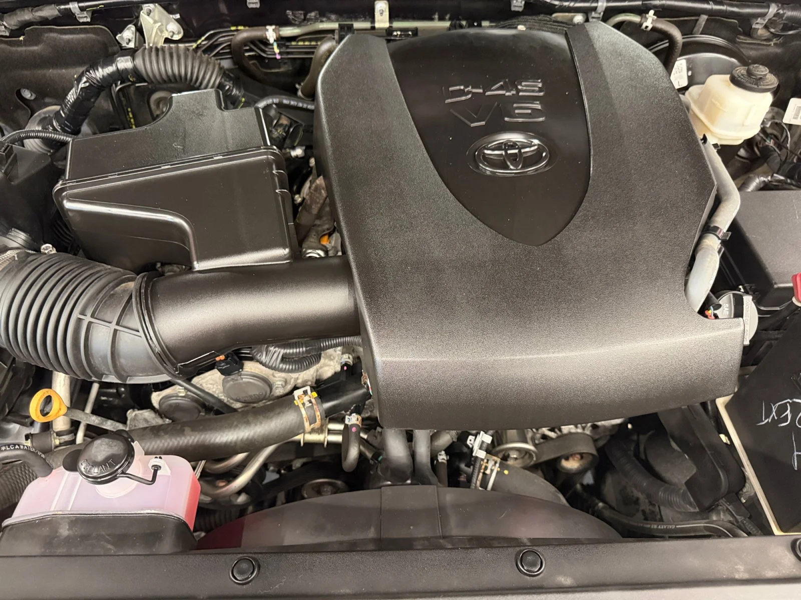 Used 2020 Magnetic Gray Metallic Toyota SR image 27