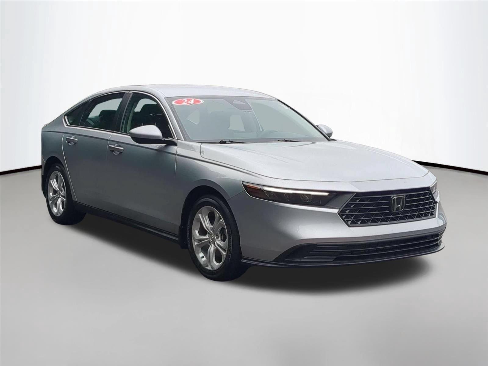 Used 2024 Solar Silver Metallic Honda LX image 7