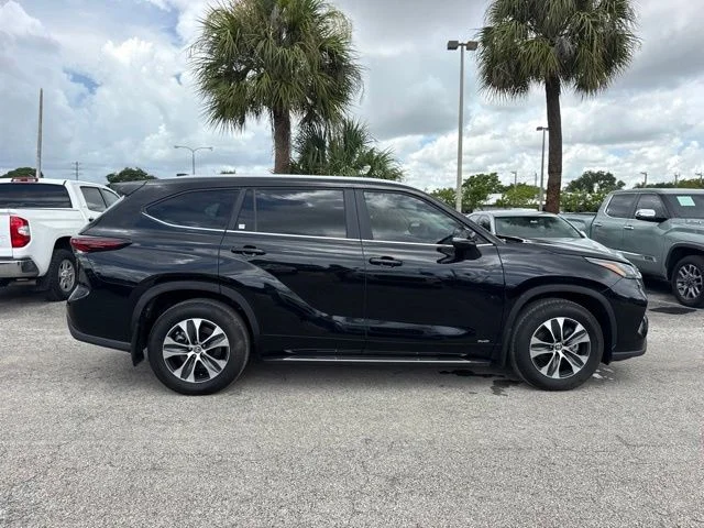 Used 2026 Black Toyota XLE image 13