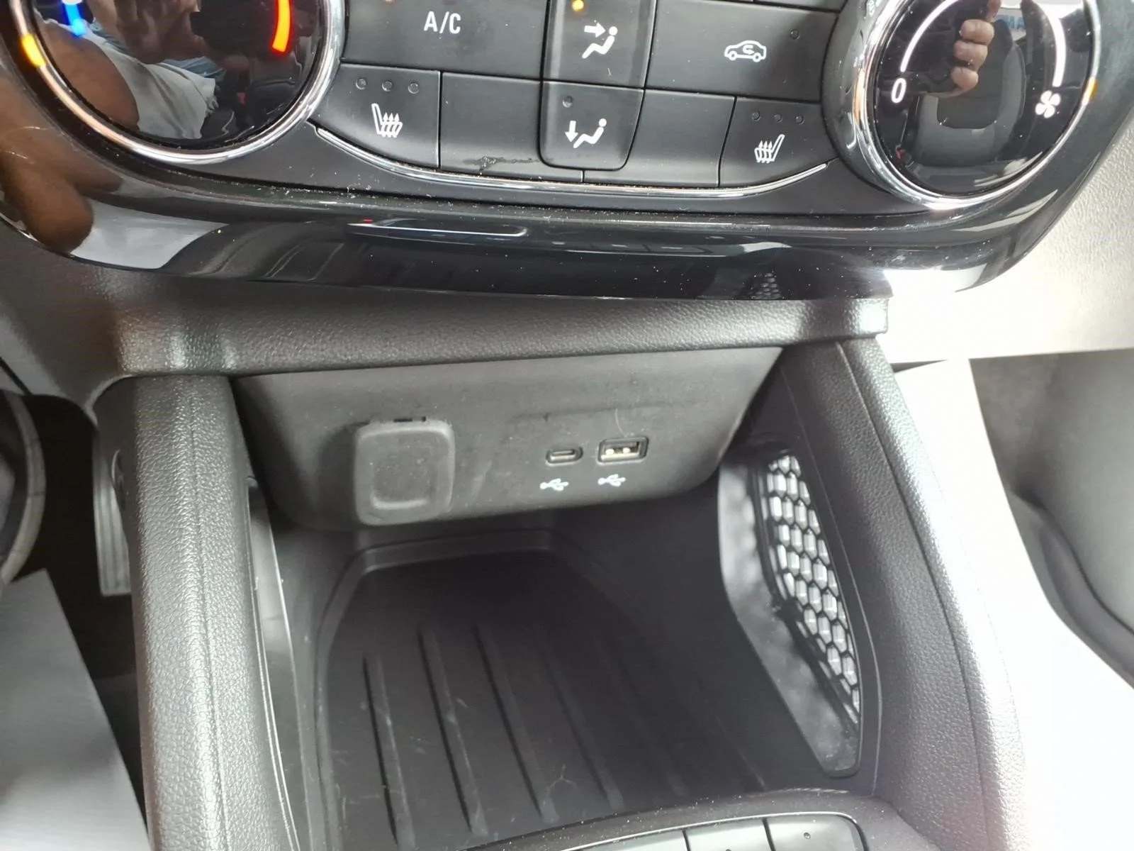 Used 2024 Sterling Gray Metallic Gzb Chevrolet LT image 20
