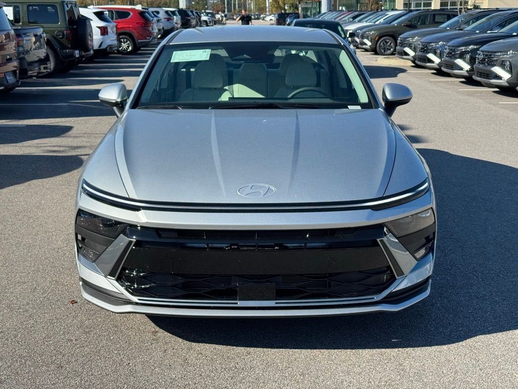 Used 2026 Silver Hyundai SE image 5