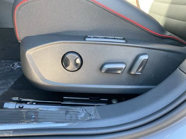 New 2026 Moonstone Gray Volkswagen 2.0T SE image 26