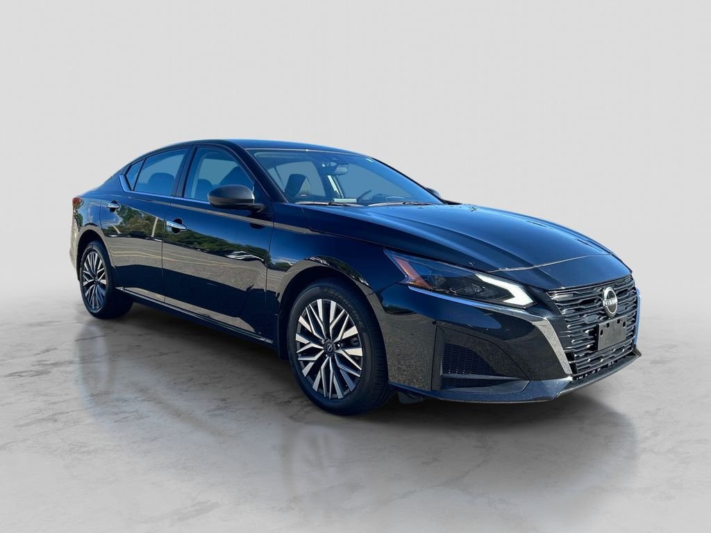 Used 2024 Black Nissan 2.5 SV image 7
