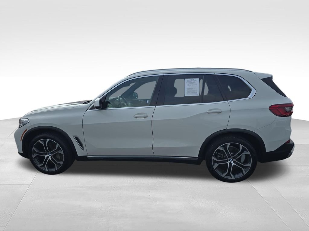 Used 2020 White BMW xDrive50i image 2