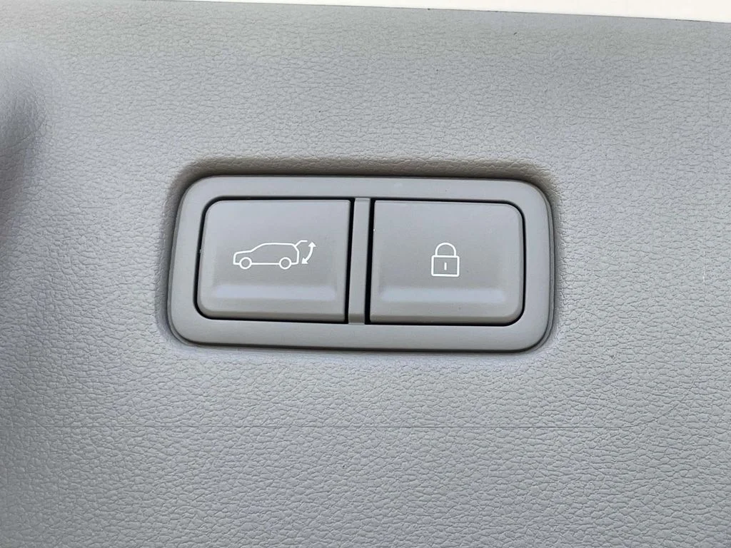 New 2026 White Hyundai Limited image 9