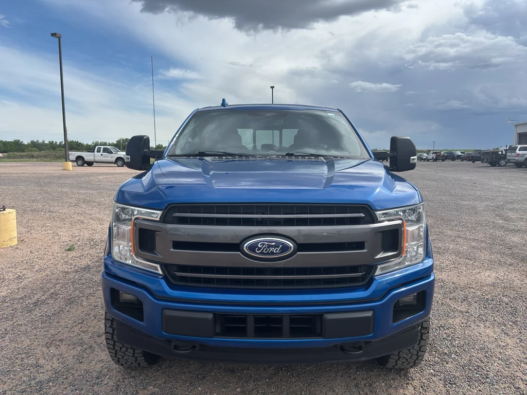 Used 2018 Lightning Blue Ford XLT image 2