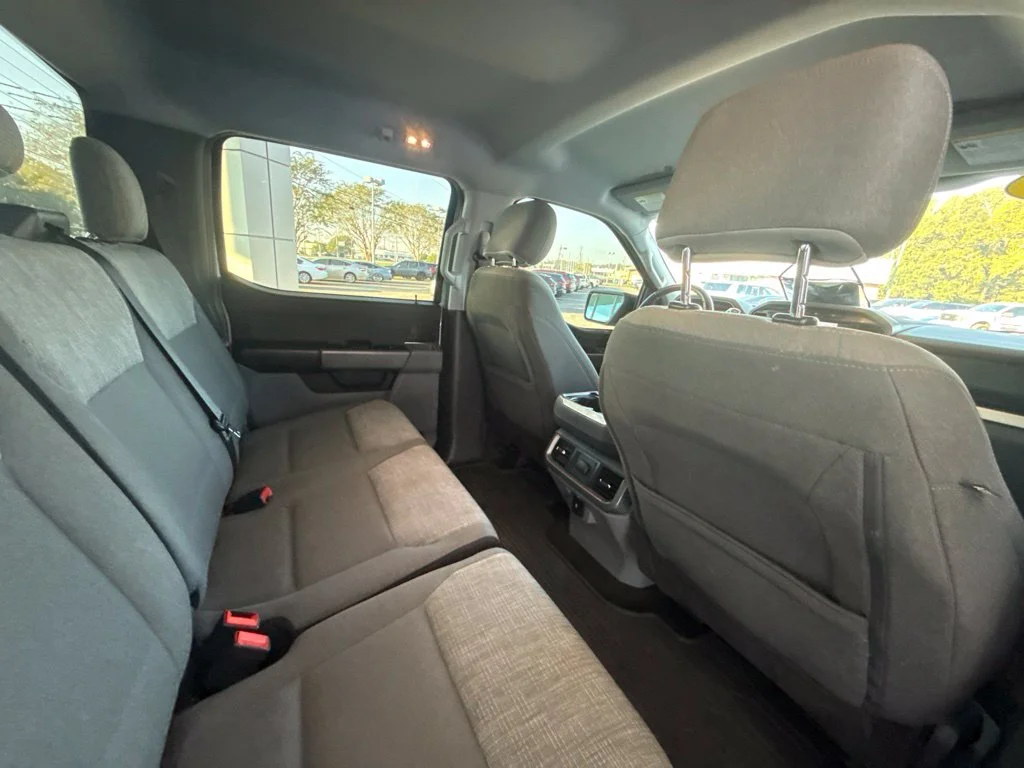Used 2021 White Metallic Ford XLT image 44