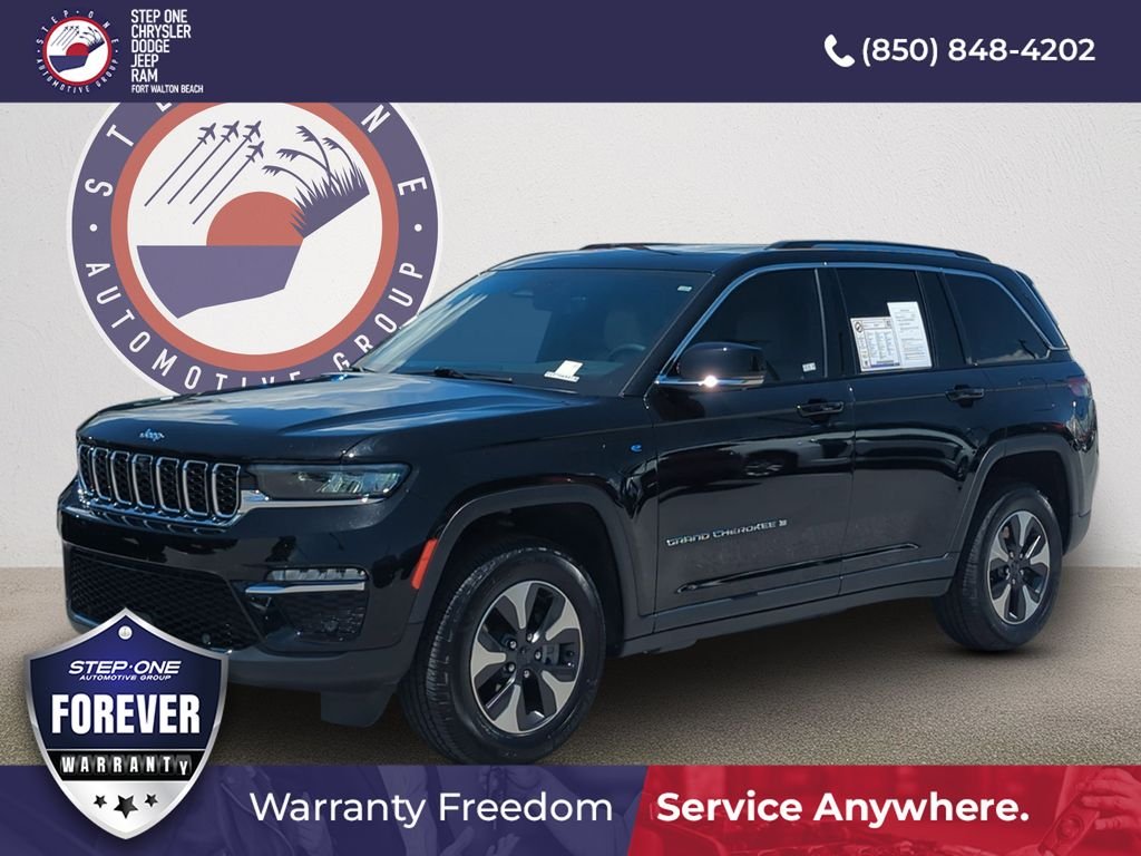 Used 2022 Black Jeep 4xe image 2