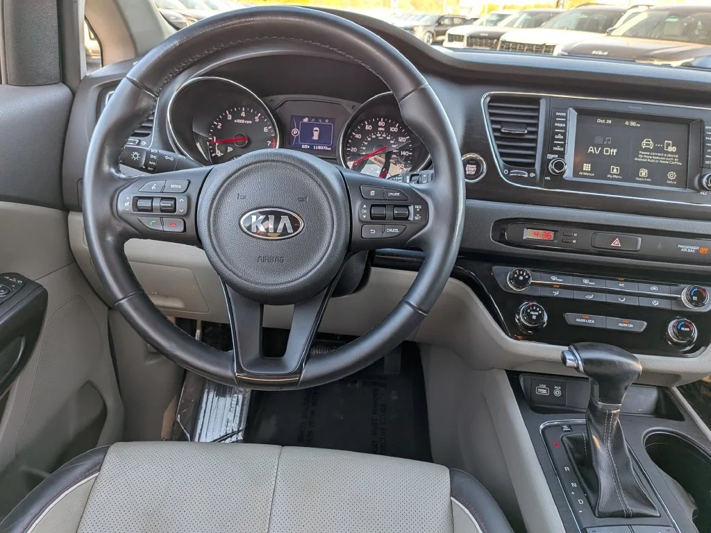 Used 2018 Platinum Graphite Kia LX image 11