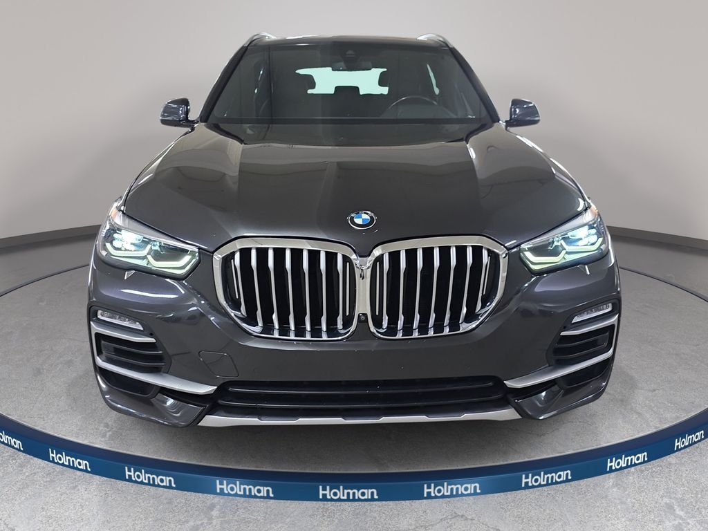 Used 2020 Dark Graphite Metallic BMW sDrive40i image 3