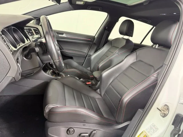 Used 2020 White Volkswagen Autobahn image 18