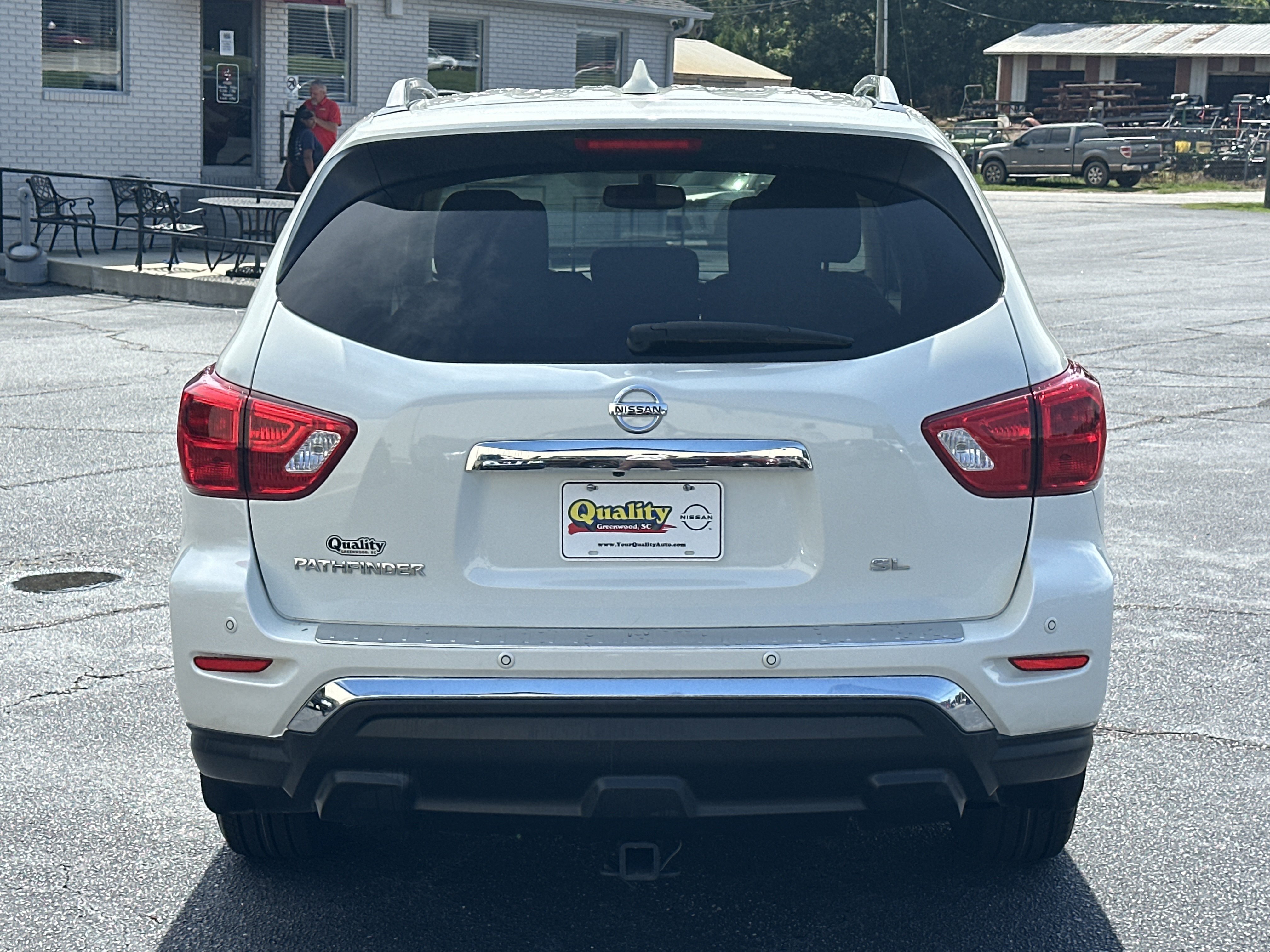 Used 2020 Pearl White Tricoat Nissan SL image 7