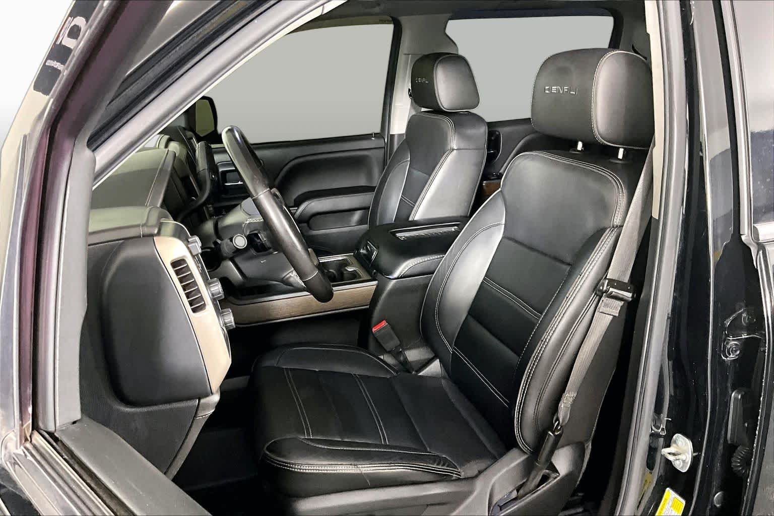Used 2018 ONYX BLACK GMC Denali image 8