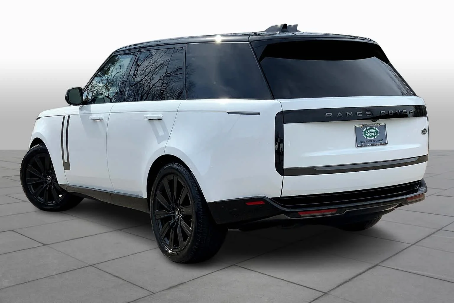 2023 Land Rover Range Rover SE - Photo 11