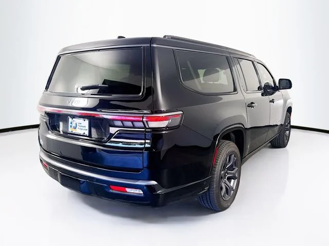 New 2026 High Gloss Black Exterior Paint Jeep Limited Altitude image 7