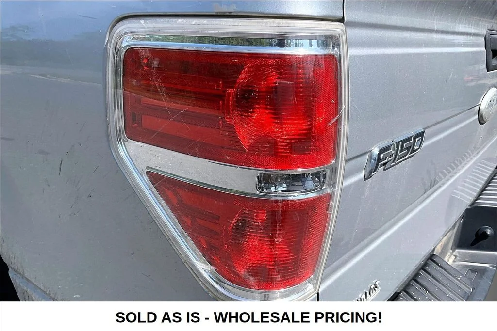 Used 2011 Silver Ford XL image 23