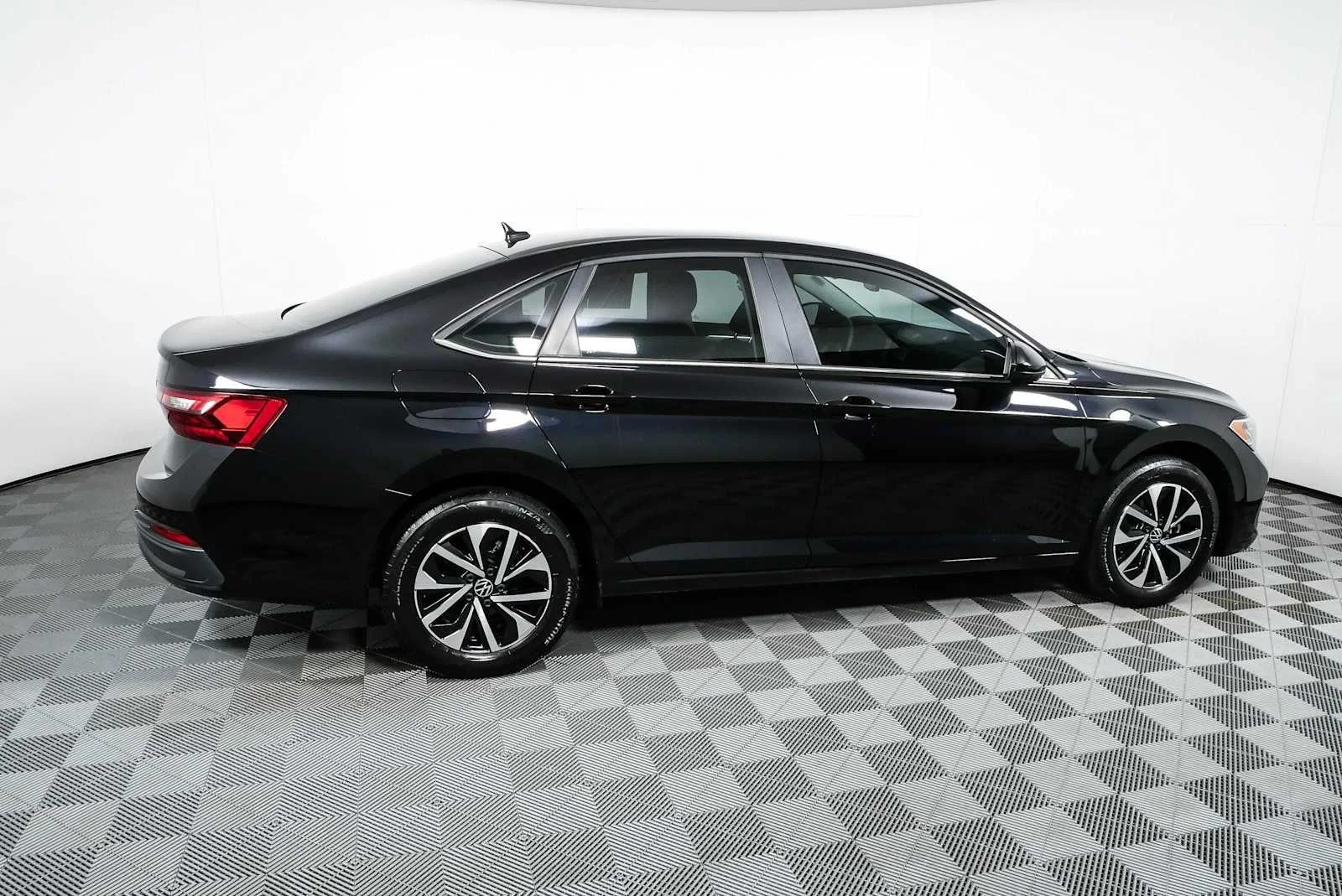 3VW5M7BU4PM023000