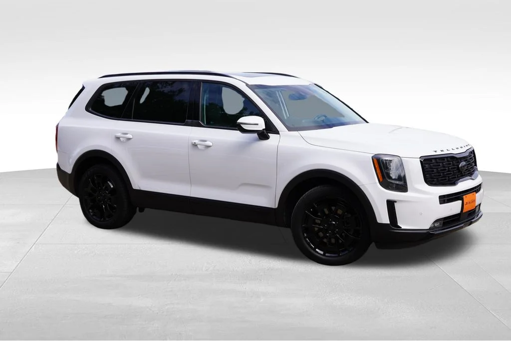Used 2021 Glacial White Pearl Kia SX image 2