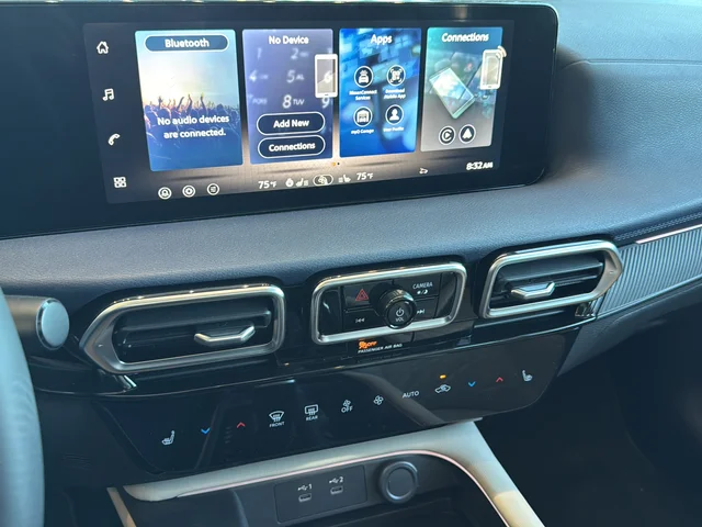 2026 Nissan Sentra SL - Photo 21