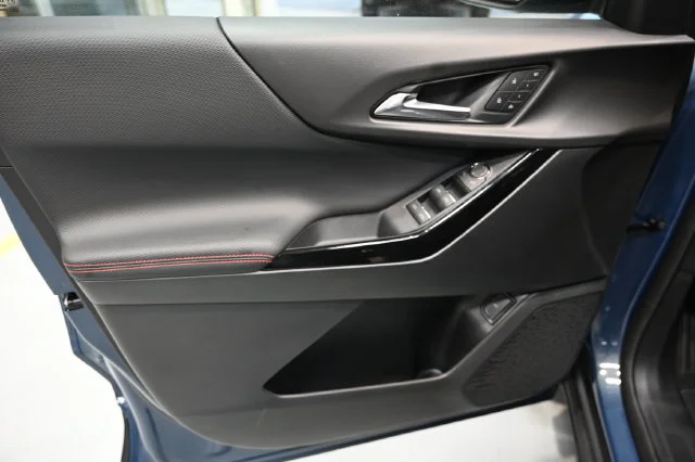2027 Chevrolet Equinox RS - Photo 26