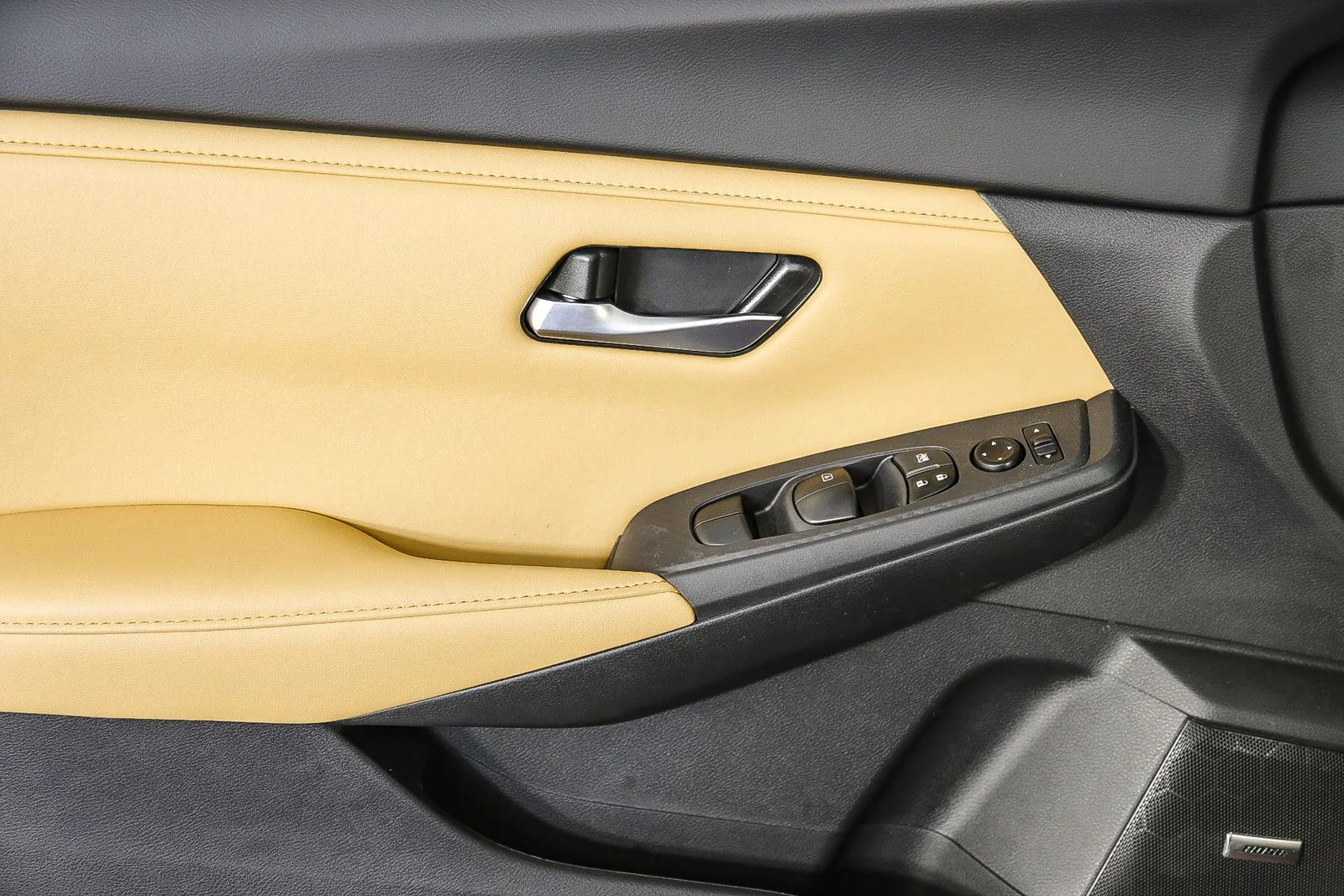 2025 Nissan Sentra SV - Photo 21