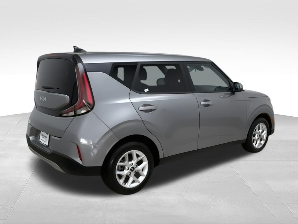 Used 2024 Gray Kia LX image 9