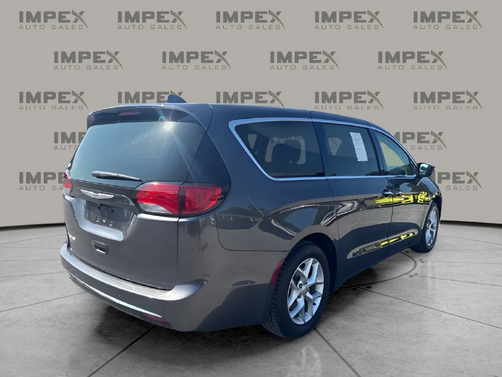 Used 2019 Gray Chrysler Touring Plus image 5