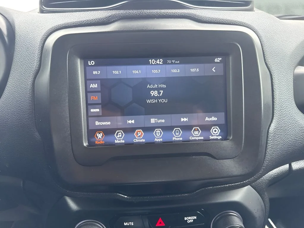 Used 2021 Teal Jeep Sport image 9