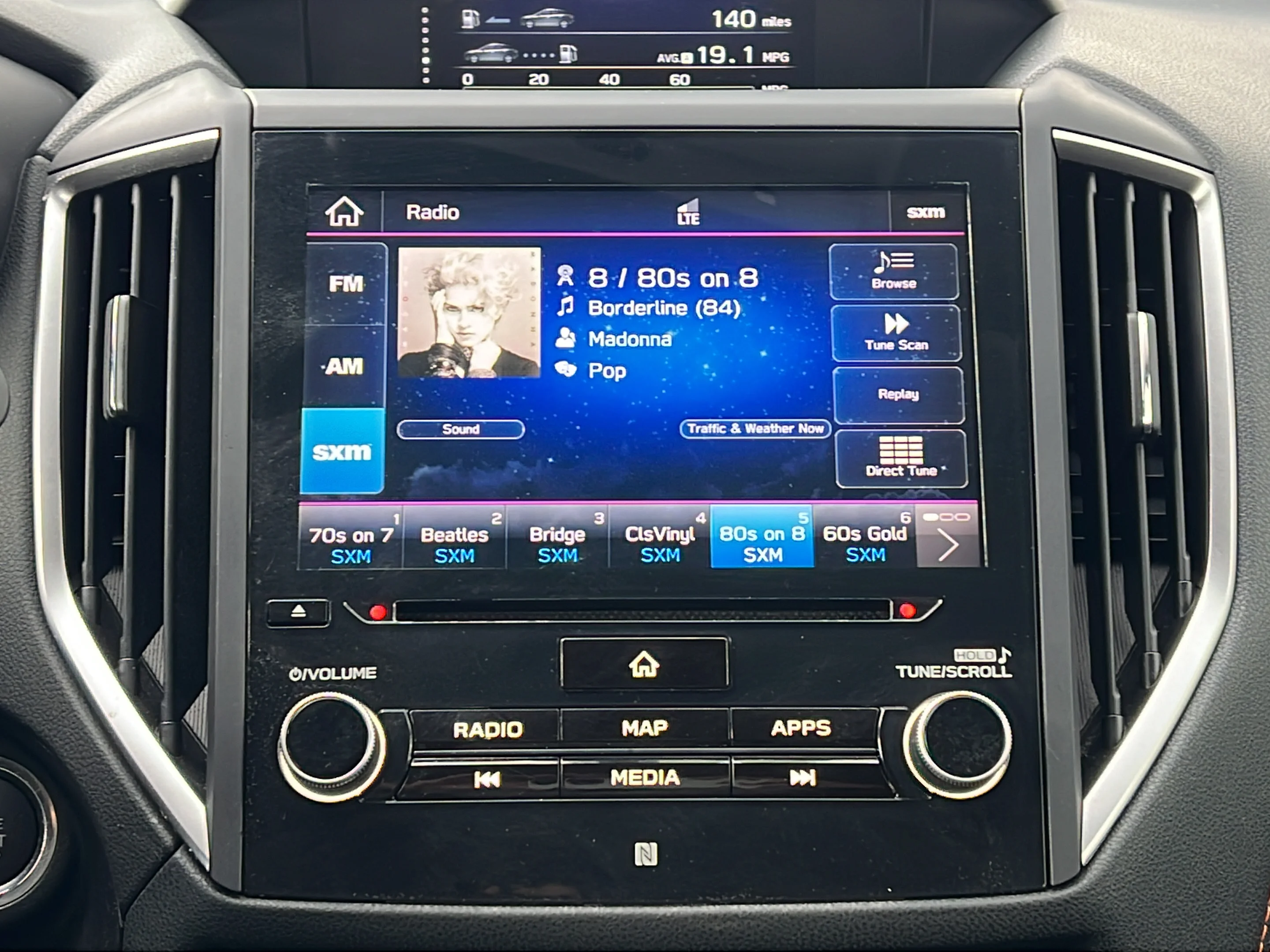 Used 2019 Ice Silver Metallic Subaru Limited image 14