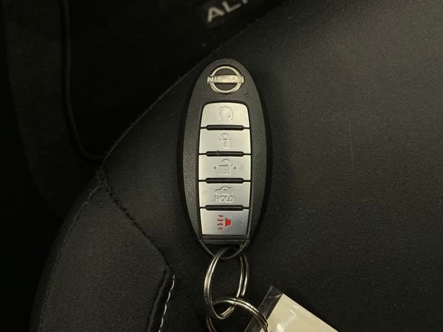 Used 2025 Gray Nissan 2.5 SV image 27