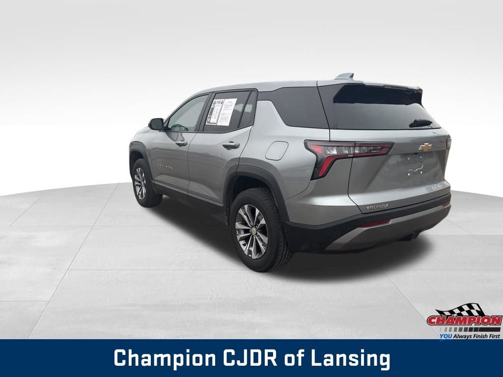 Used 2025 Gray Chevrolet LT image 4