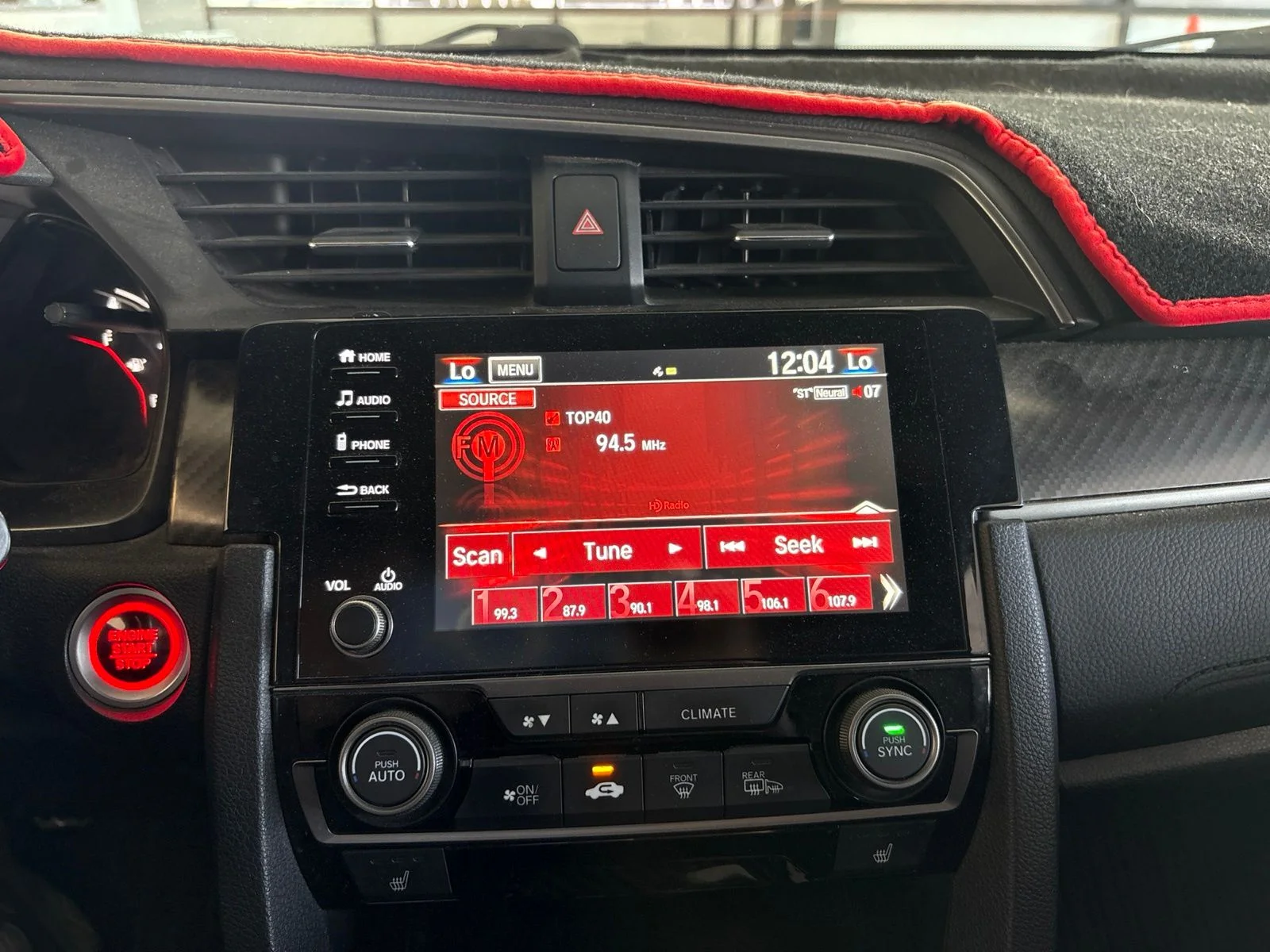 Used 2019 Lunar Silver Metallic Honda Si image 4
