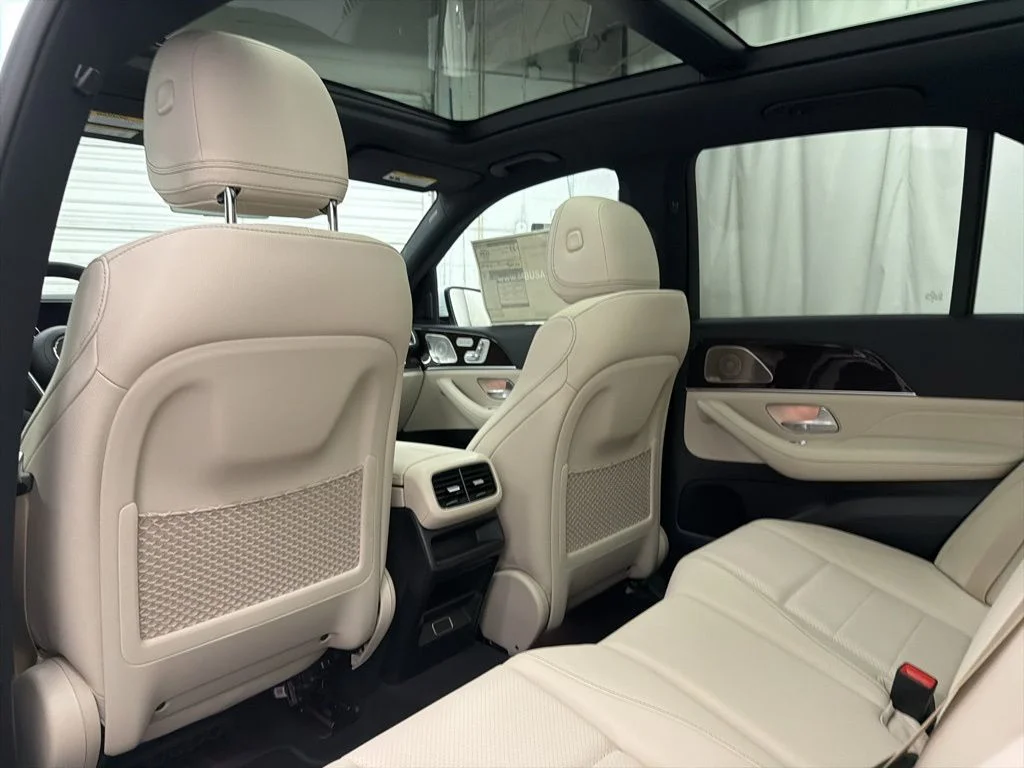 Used 2026 White Mercedes-Benz GLE 350 image 17