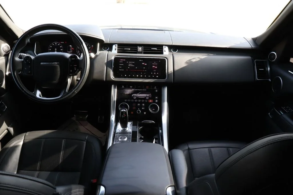 Used 2021 Santorini Black Land Rover HSE Dynamic image 13