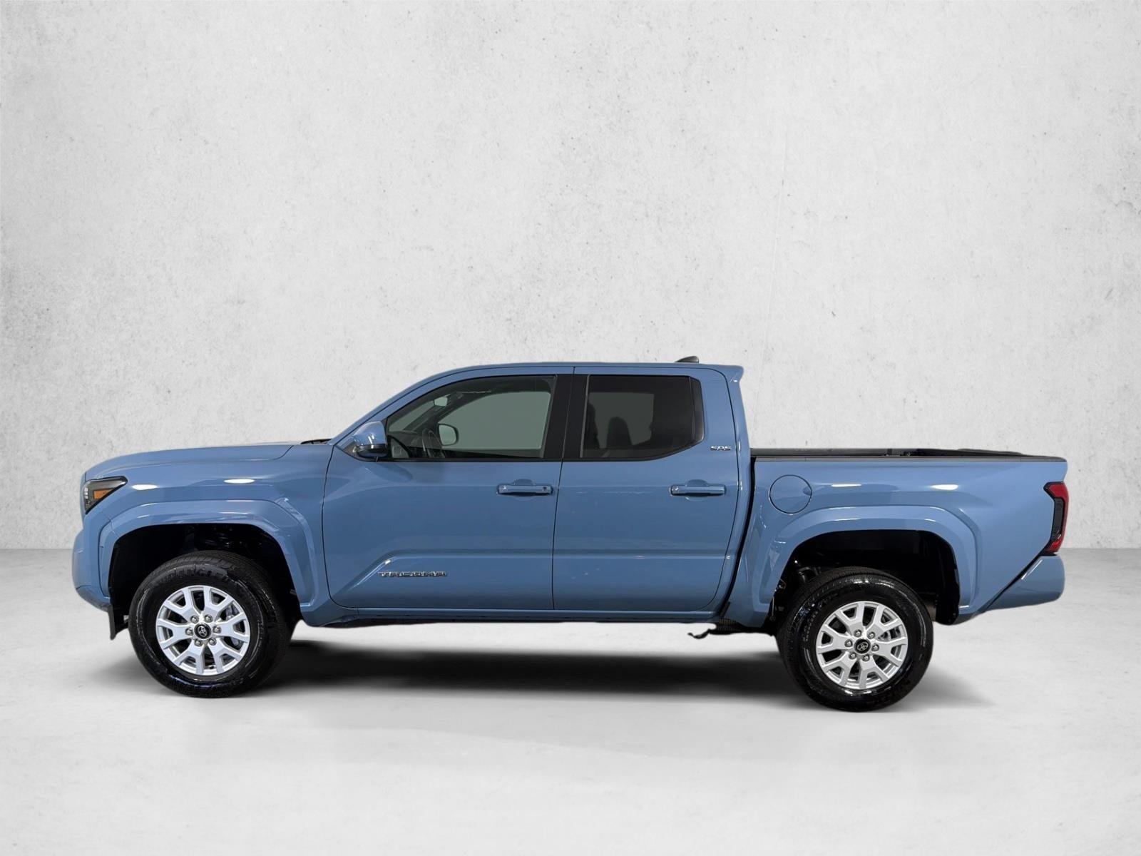 Used 2026  Toyota SR5 image 6