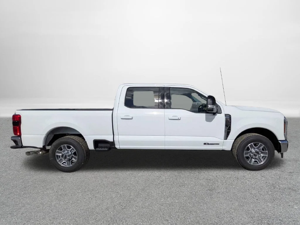 New 2026 Oxford White Ford F-250® Lariat® image 2