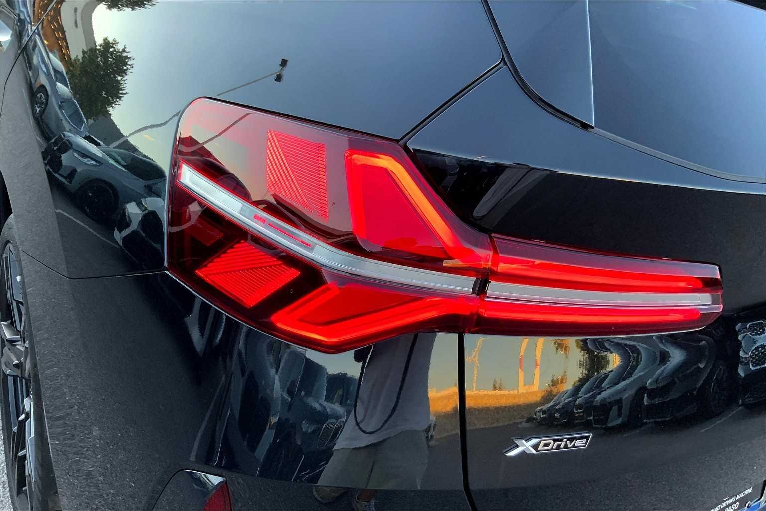 2026 BMW X3 30 - Photo 14