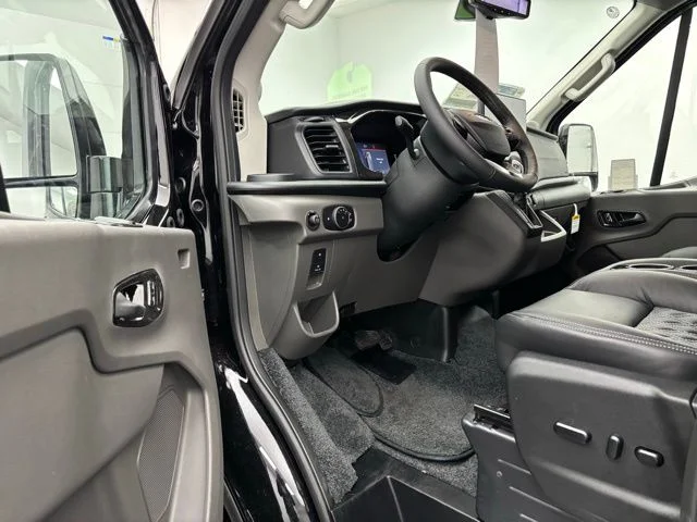 New 2026 Black Ford Explorer Limited SE image 17
