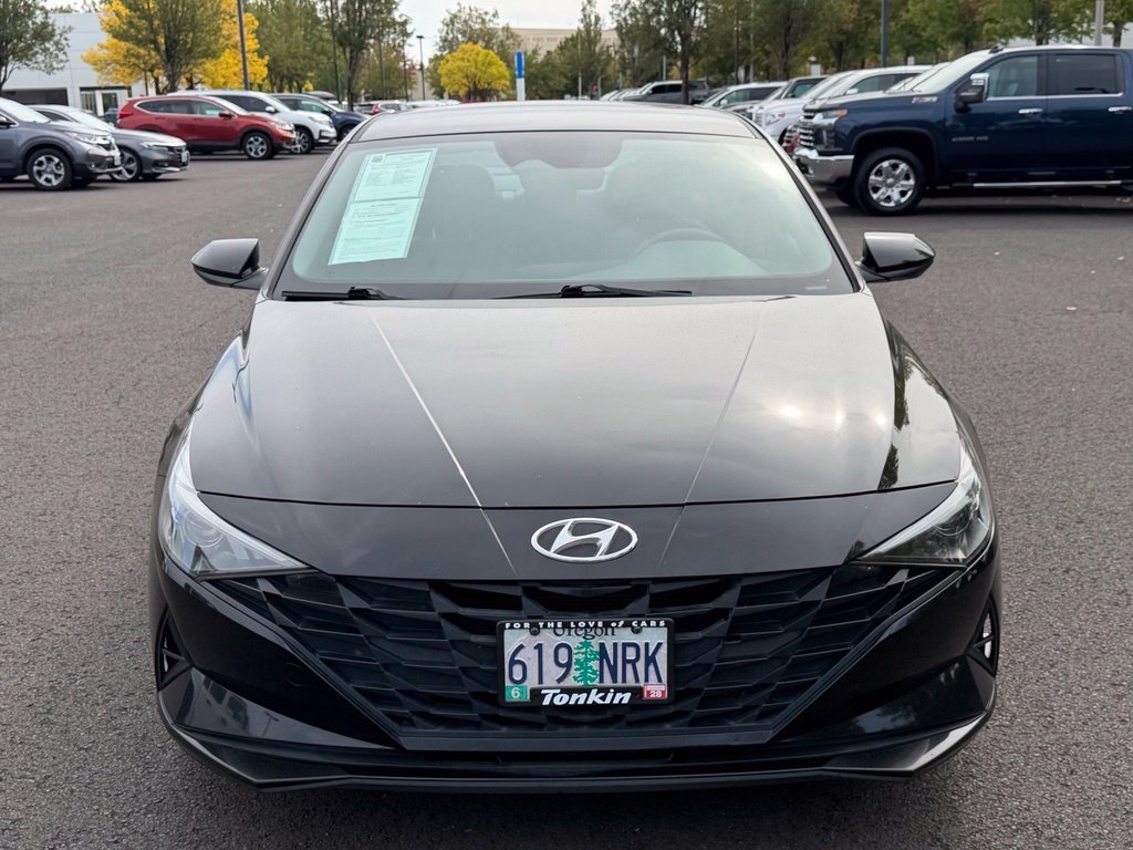 Used 2022 Phantom Black Hyundai Blue image 3