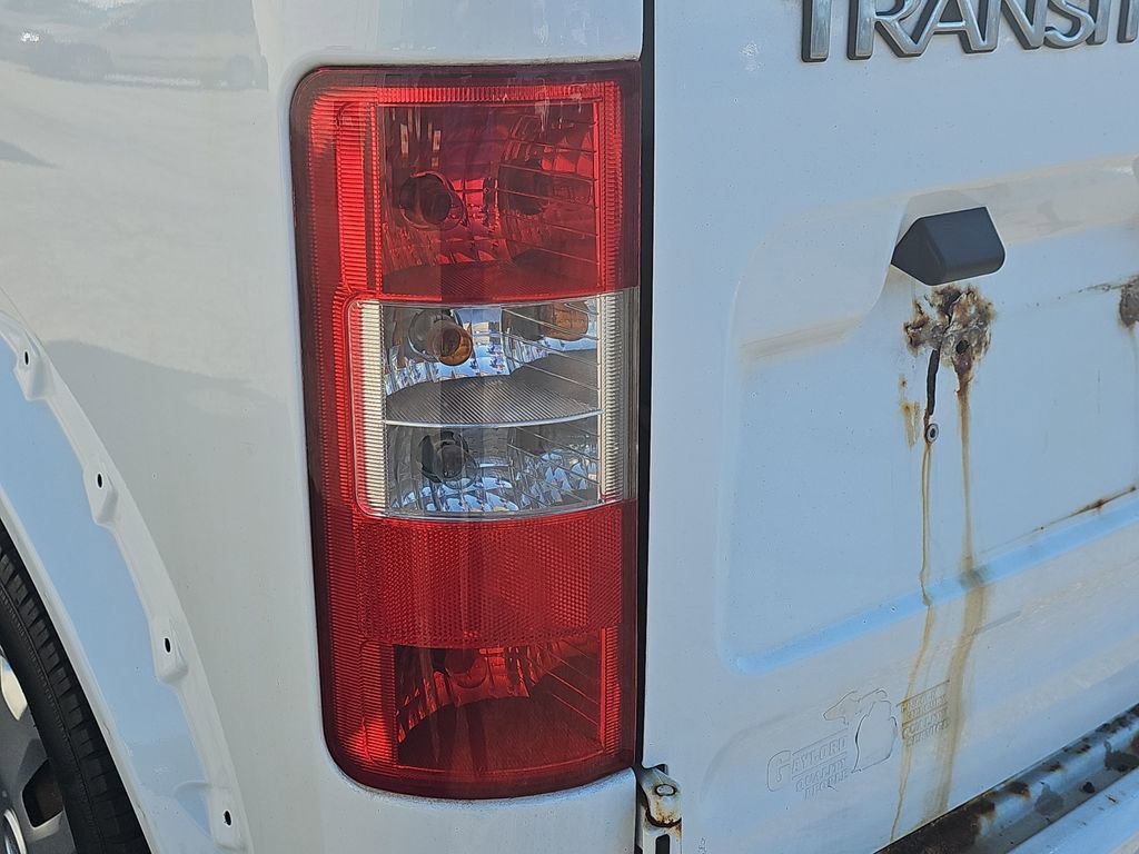 Used 2010 White Ford XLT image 32