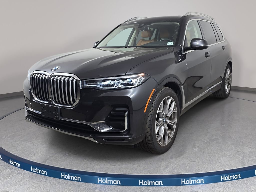 2022 BMW X7 xDrive40i's photo
