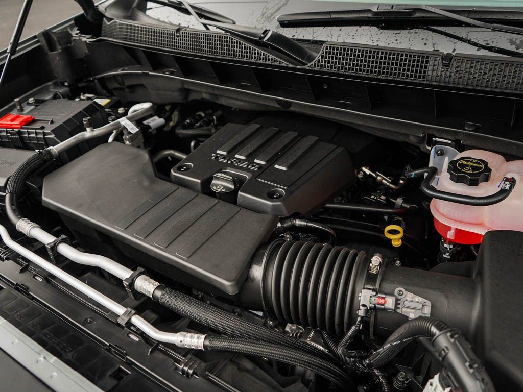 2025 Chevrolet Silverado 1500 LT - Photo 6