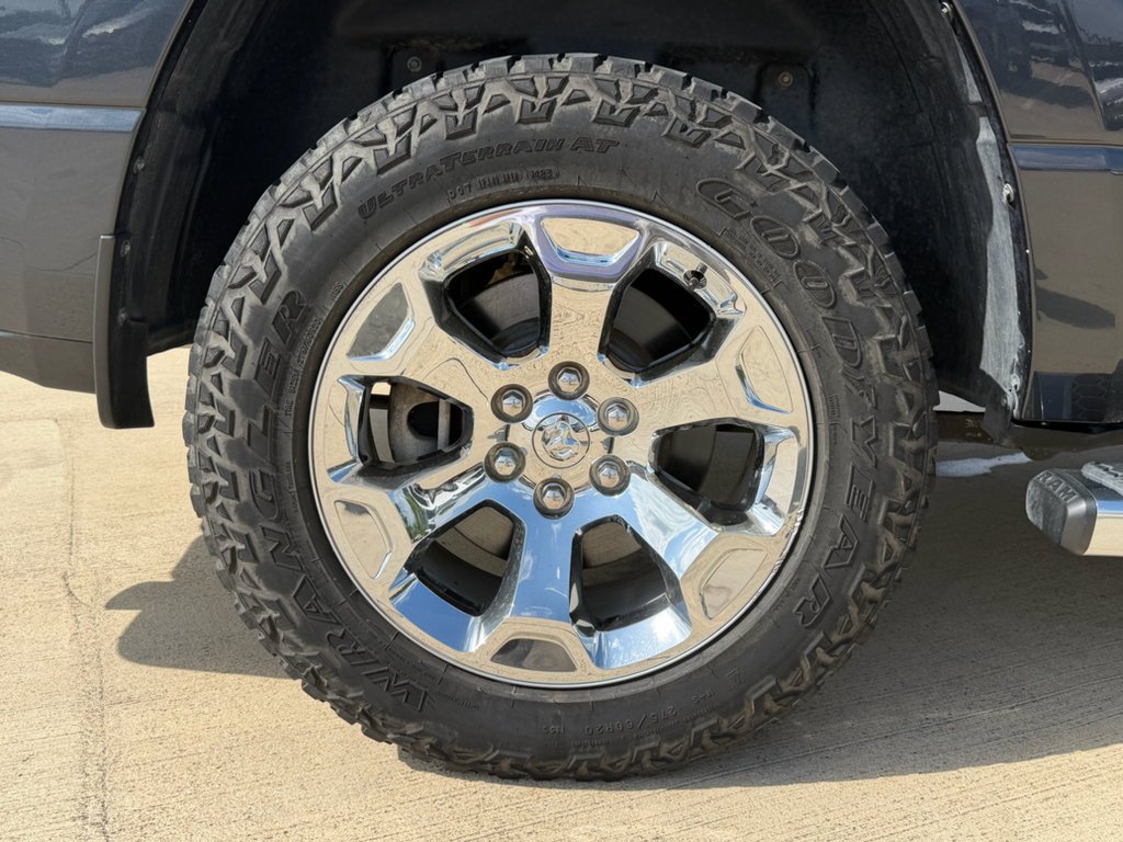 Used 2019 Maximum Steel Metallic Clearcoat Ram Big Horn/Lone Star image 34