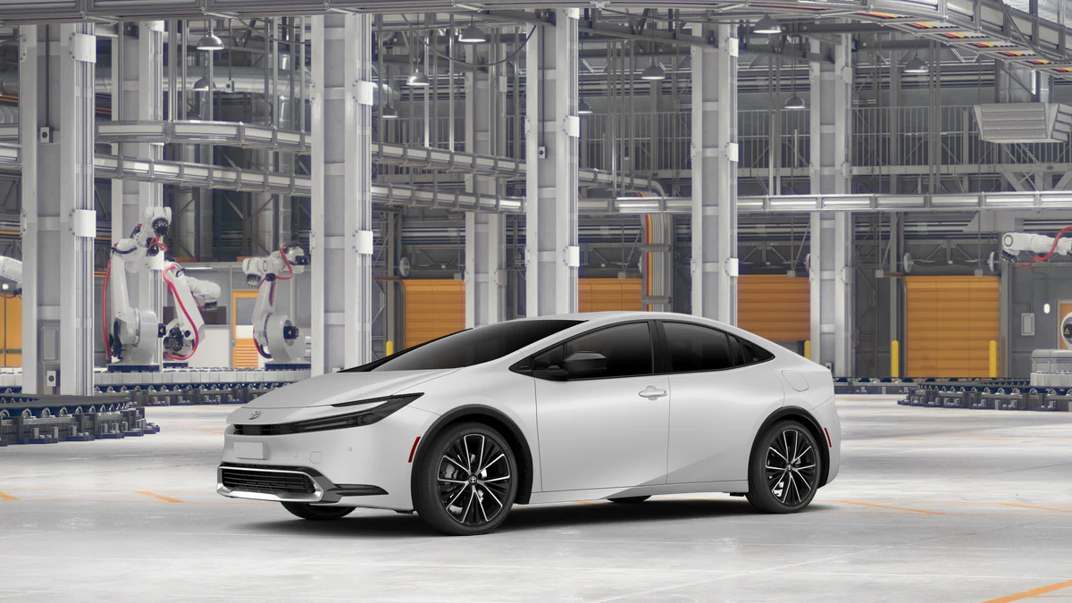 New 2027 Wind Chill Pearl Toyota XLE image 2