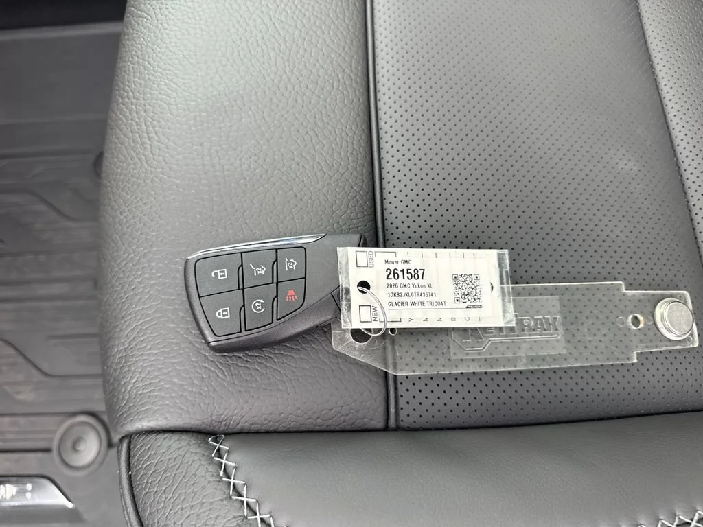 2026 GMC Yukon XL Denali - Photo 28