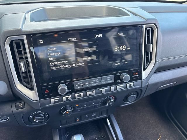 Certified Used 2025 Glacier White Nissan Crew Cab SV image 19