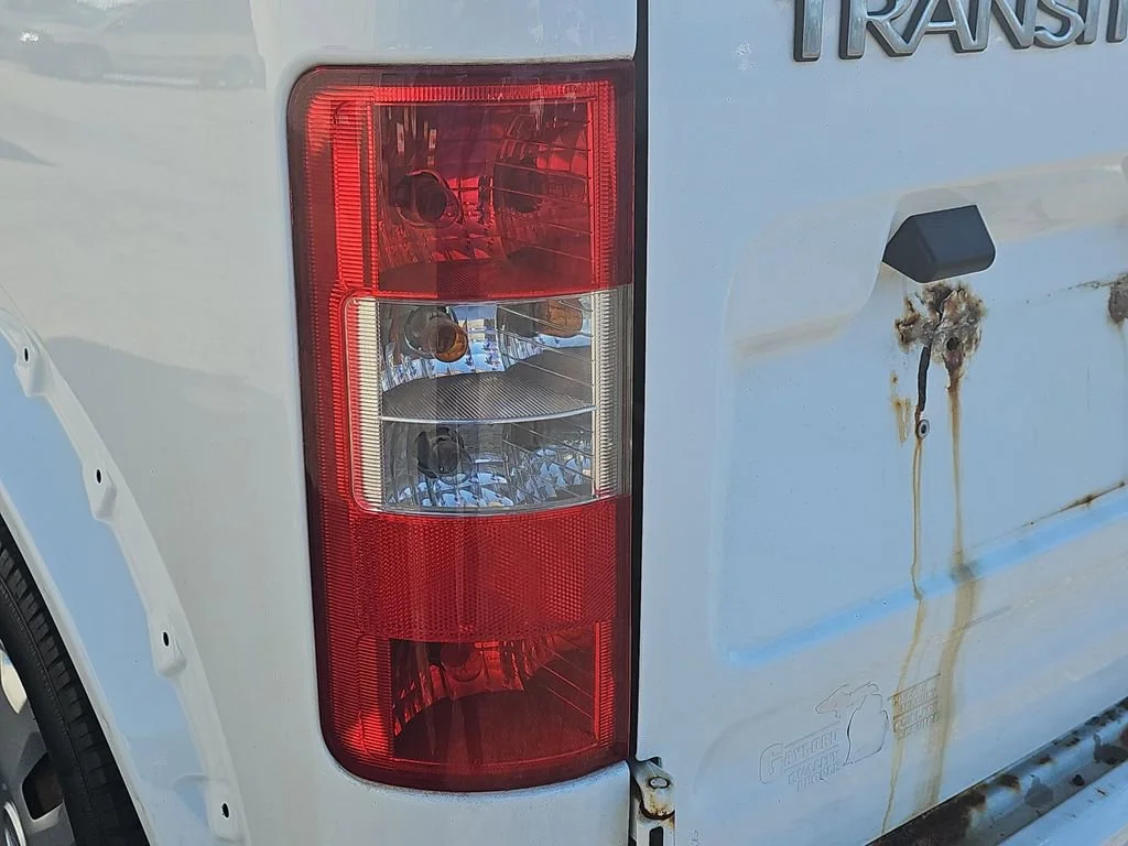 Used 2010 White Ford XLT image 32